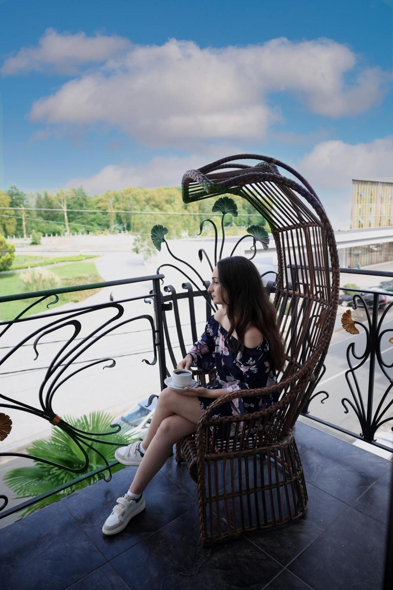 Garden Palace Zugdidi Dış mekan fotoğraf