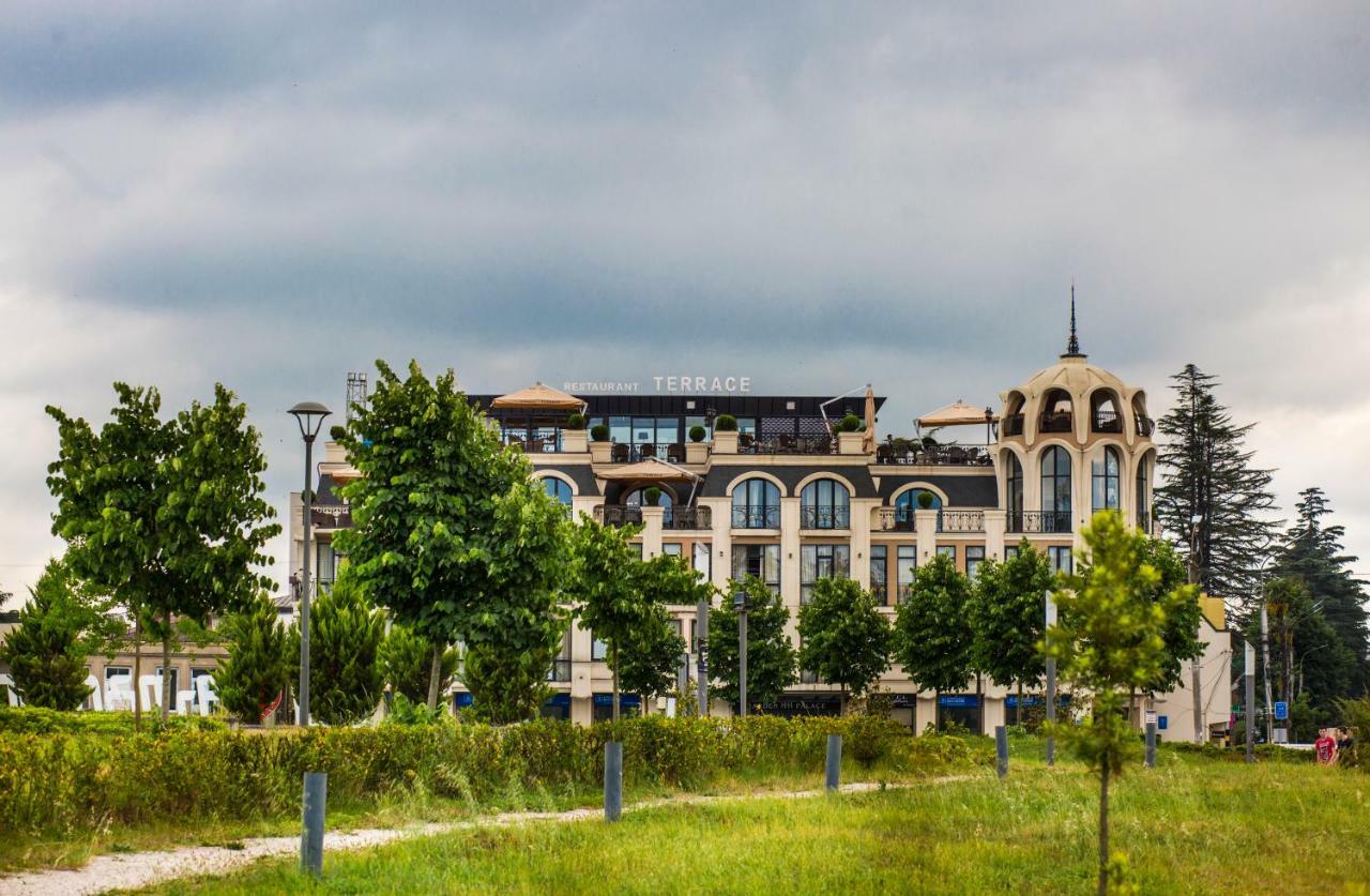 Garden Palace Zugdidi Dış mekan fotoğraf